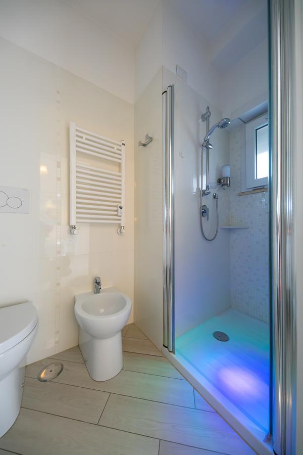 Suites Roma Tiburtina Elegance Bagian luar foto