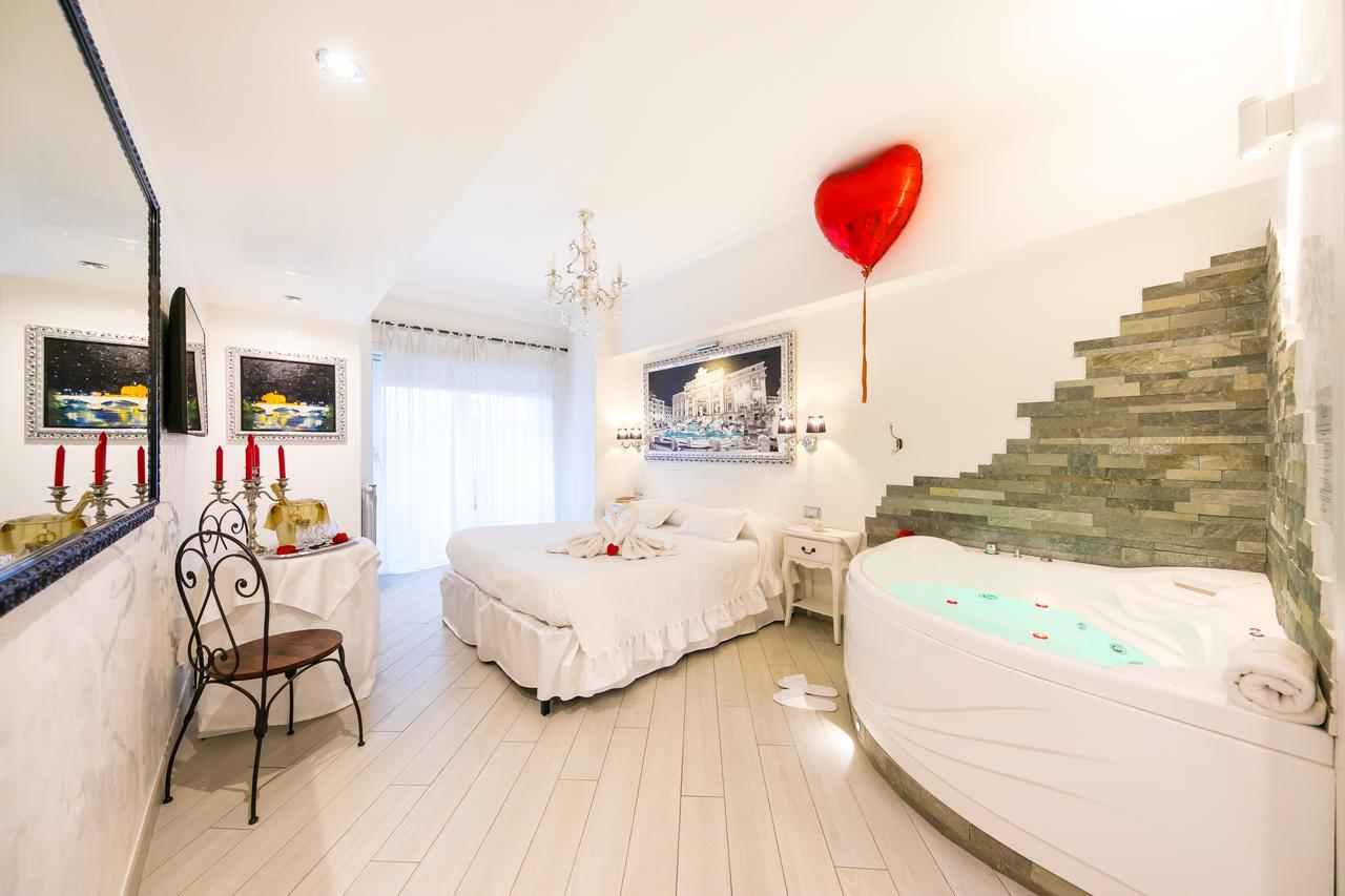 Suites Roma Tiburtina Elegance Bagian luar foto